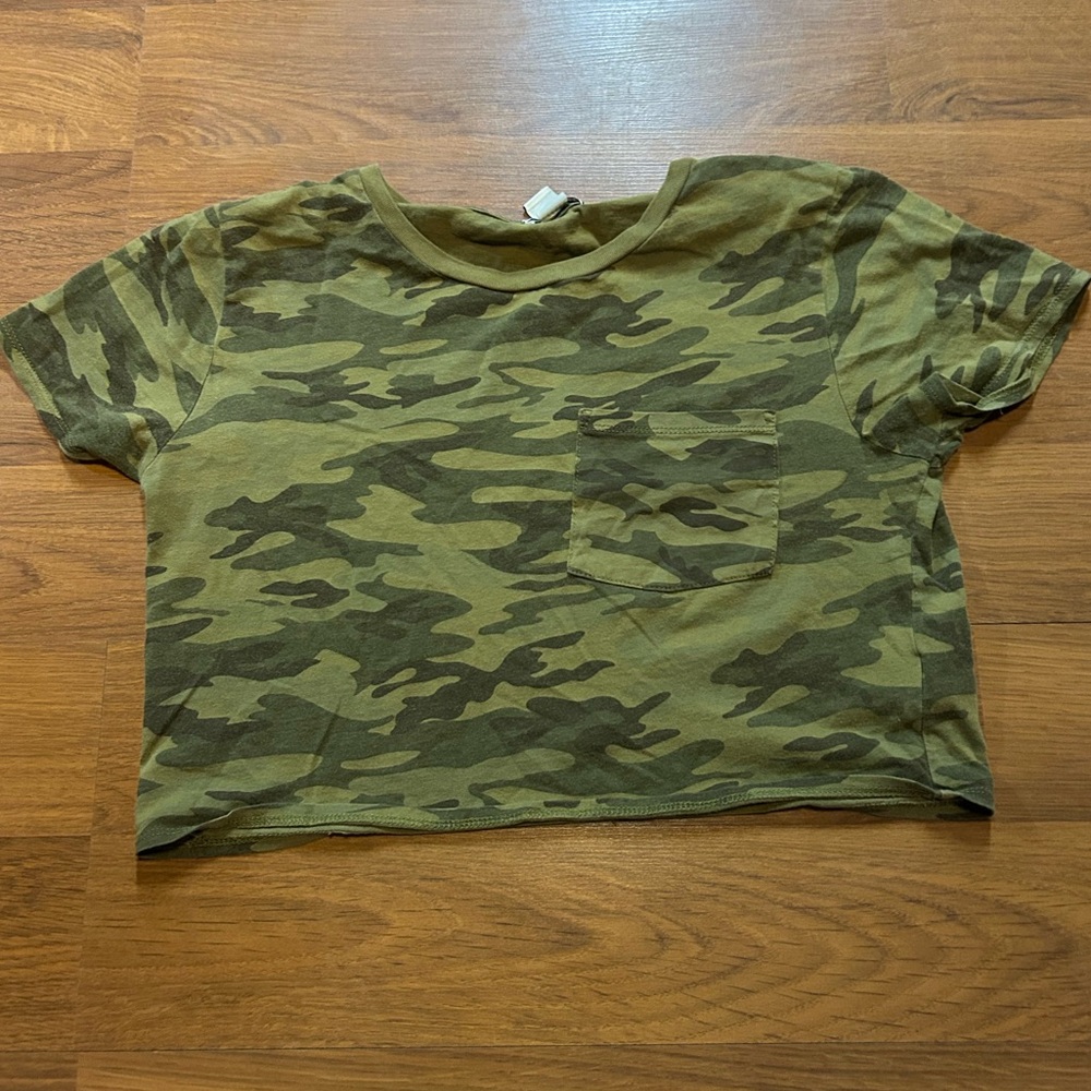 Forever 21 Cropped Tee